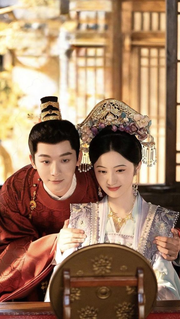 Một Giấc Đào Hoa, Hai Lối Kiệu Hoa