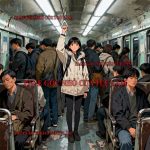 Người Phụ Nữ Dưới Gầm Cầu Gọi Tôi Là Con