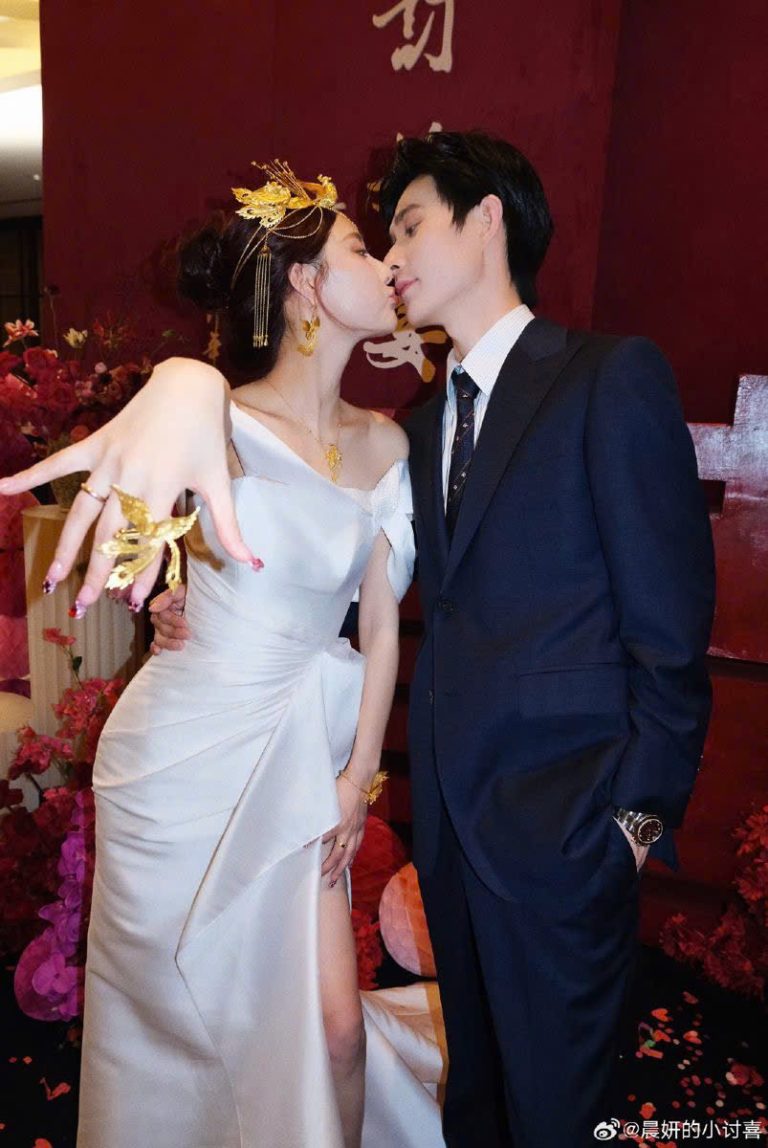 Mẹ Chồng Tôi Là Nữ Ma Đầu Nhất Trung